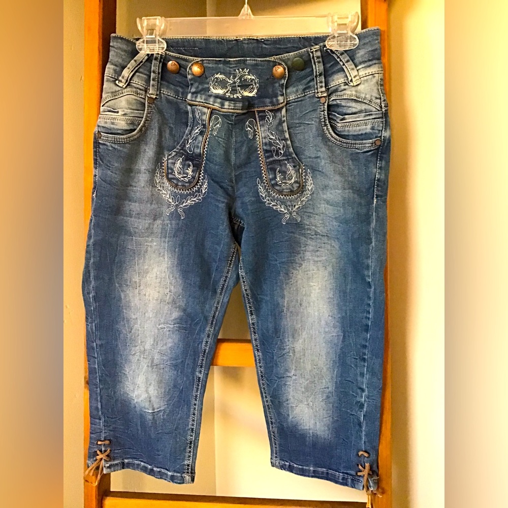 Bavarian style Oktoberfest 3/4 length cropped blue jeans